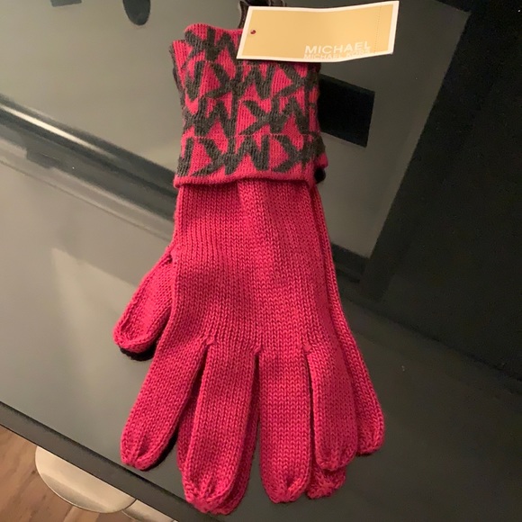 Michael Kors gloves